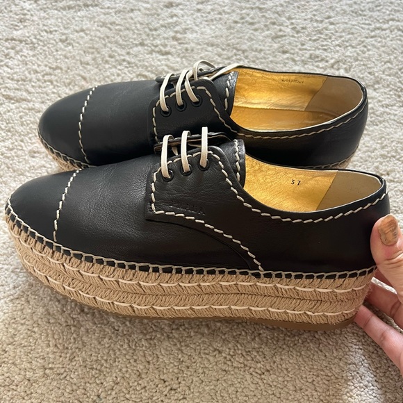 Authentic💯 PRADA Platform sneakers in black. - Picture 2 of 11